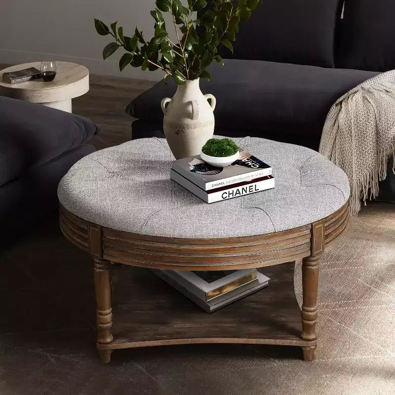 Table basse ronde pouf étanche avec design capitonné