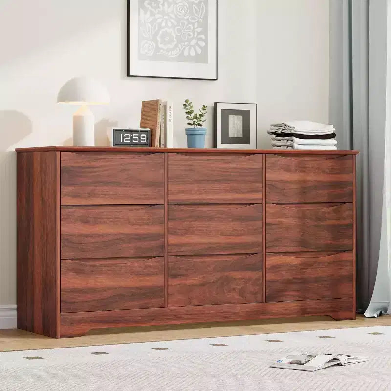 Commode de chambre à 9 tiroirs de 59 po de large avec motif ondulé