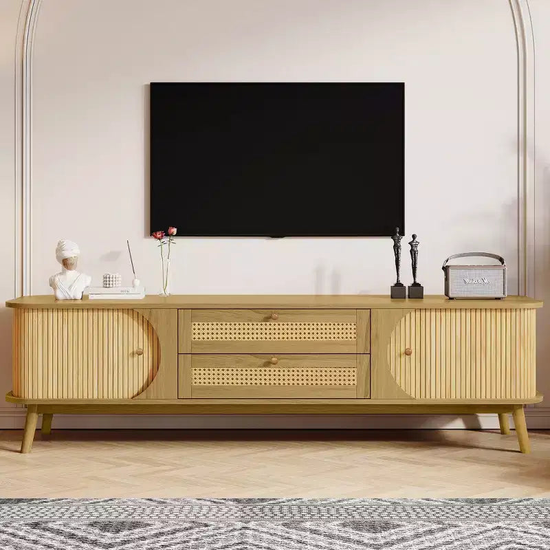 Meuble TV de style ferme moderne avec tiroirs en rotin et portes coulissantes